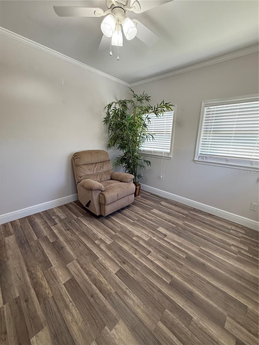 Image 33 of 38 For 1200 Abbey Crescent Lane