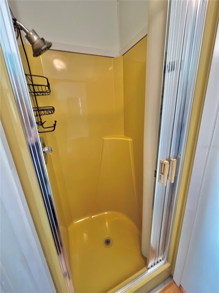 Image 10 of 16 For 7181 Mount Hawthorne Road Ne 590