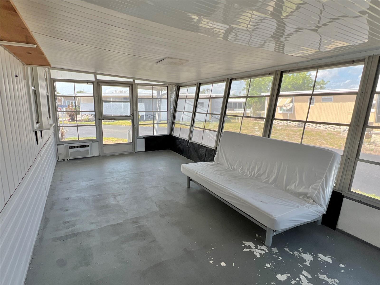 Image 13 of 16 For 7181 Mount Hawthorne Road Ne 590