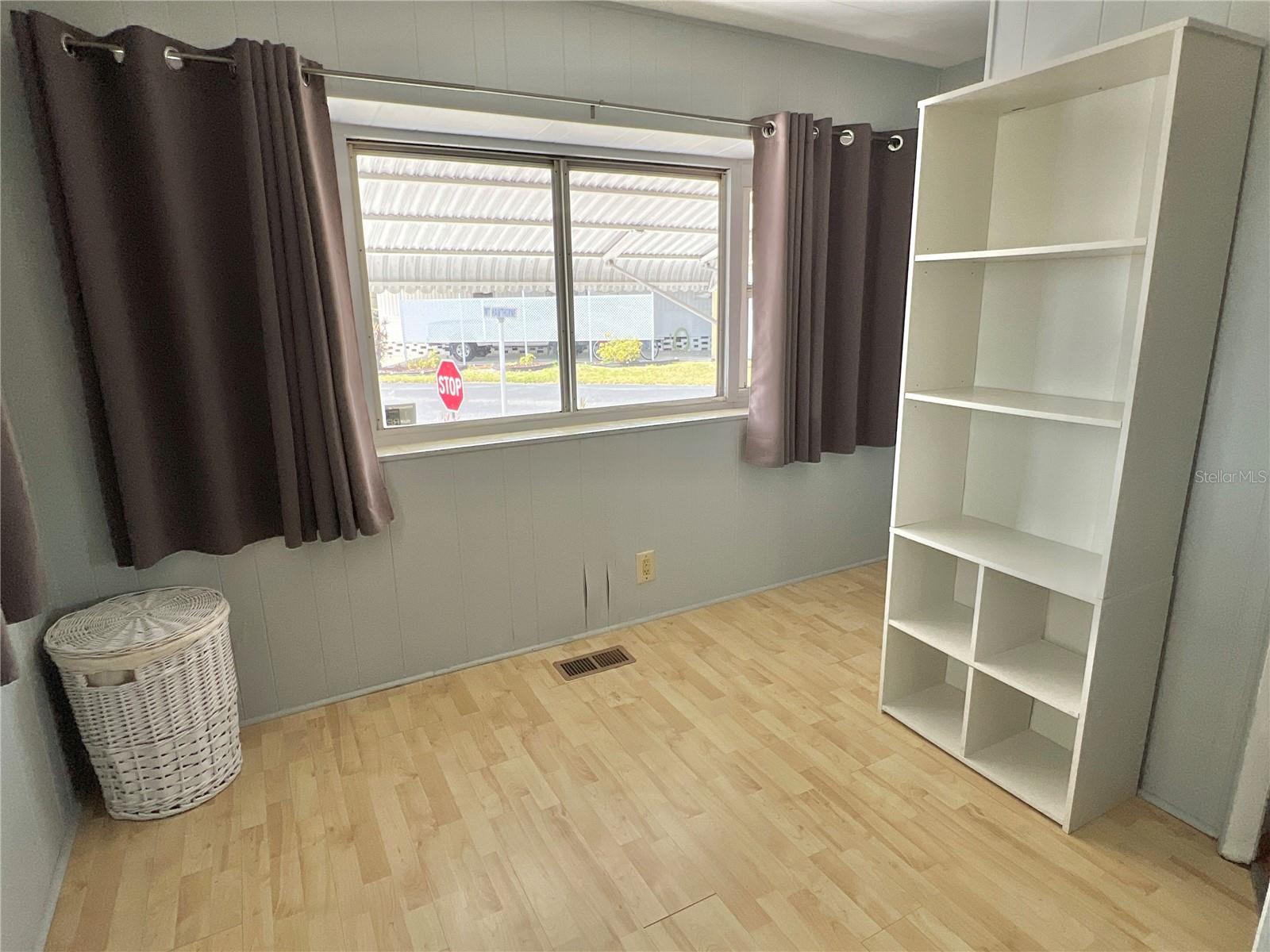 Image 8 of 16 For 7181 Mount Hawthorne Road Ne 590