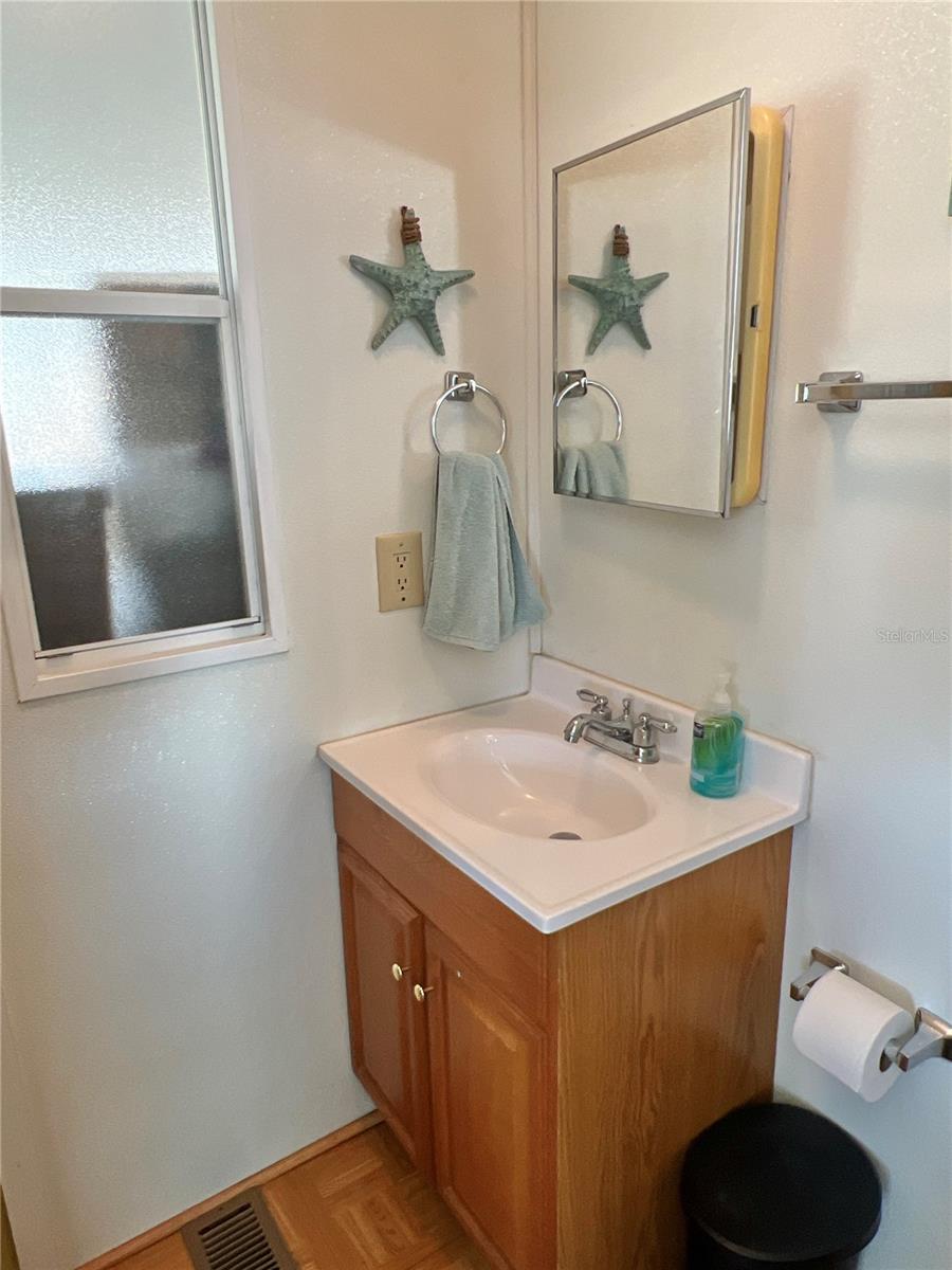 Image 9 of 16 For 7181 Mount Hawthorne Road Ne 590