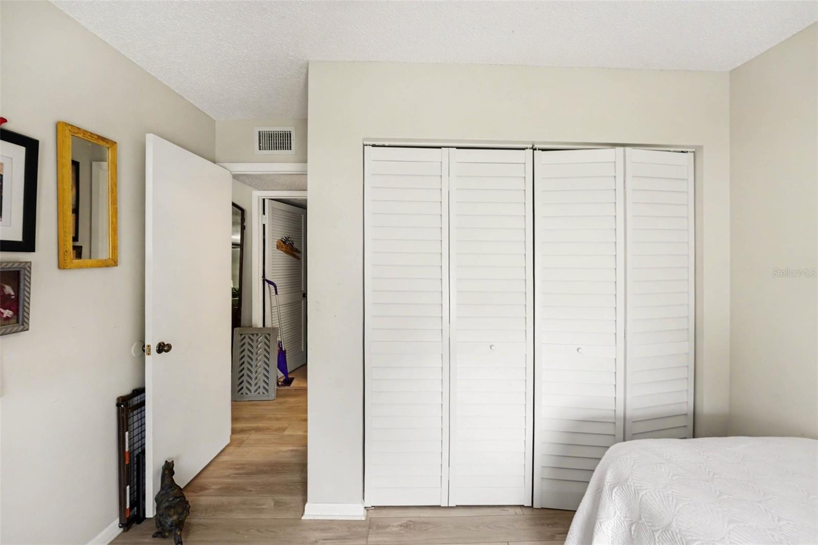 Image 14 of 29 For 1870 Pine Ridge Way W D2