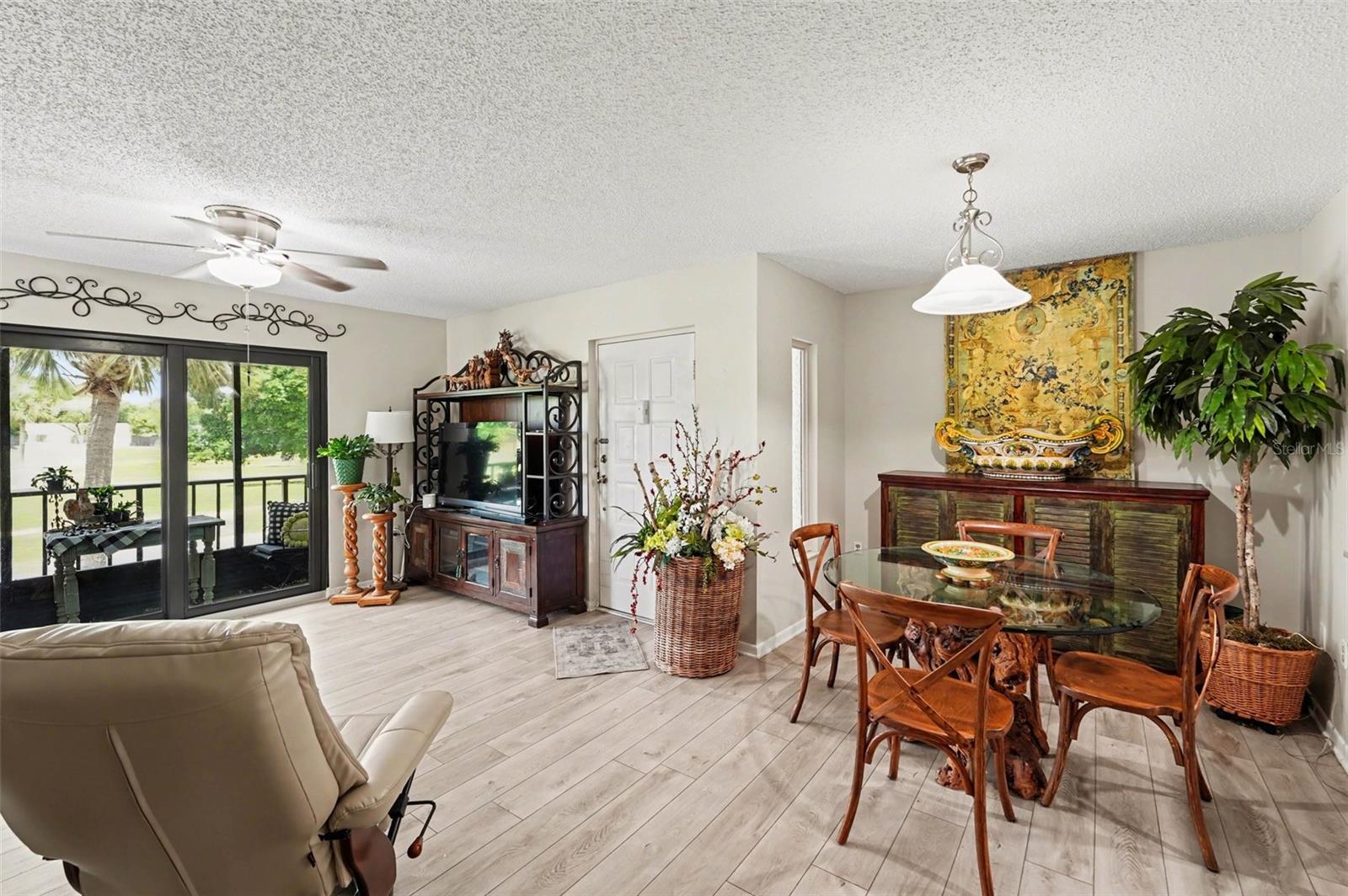 Image 6 of 29 For 1870 Pine Ridge Way W D2