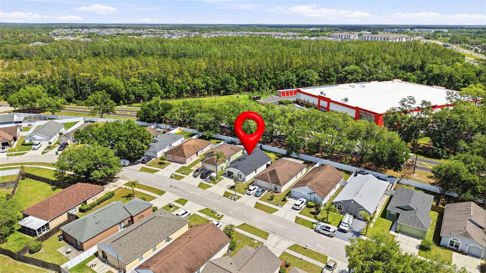 Listing photo id 38 for 5916 Lake Front Drive