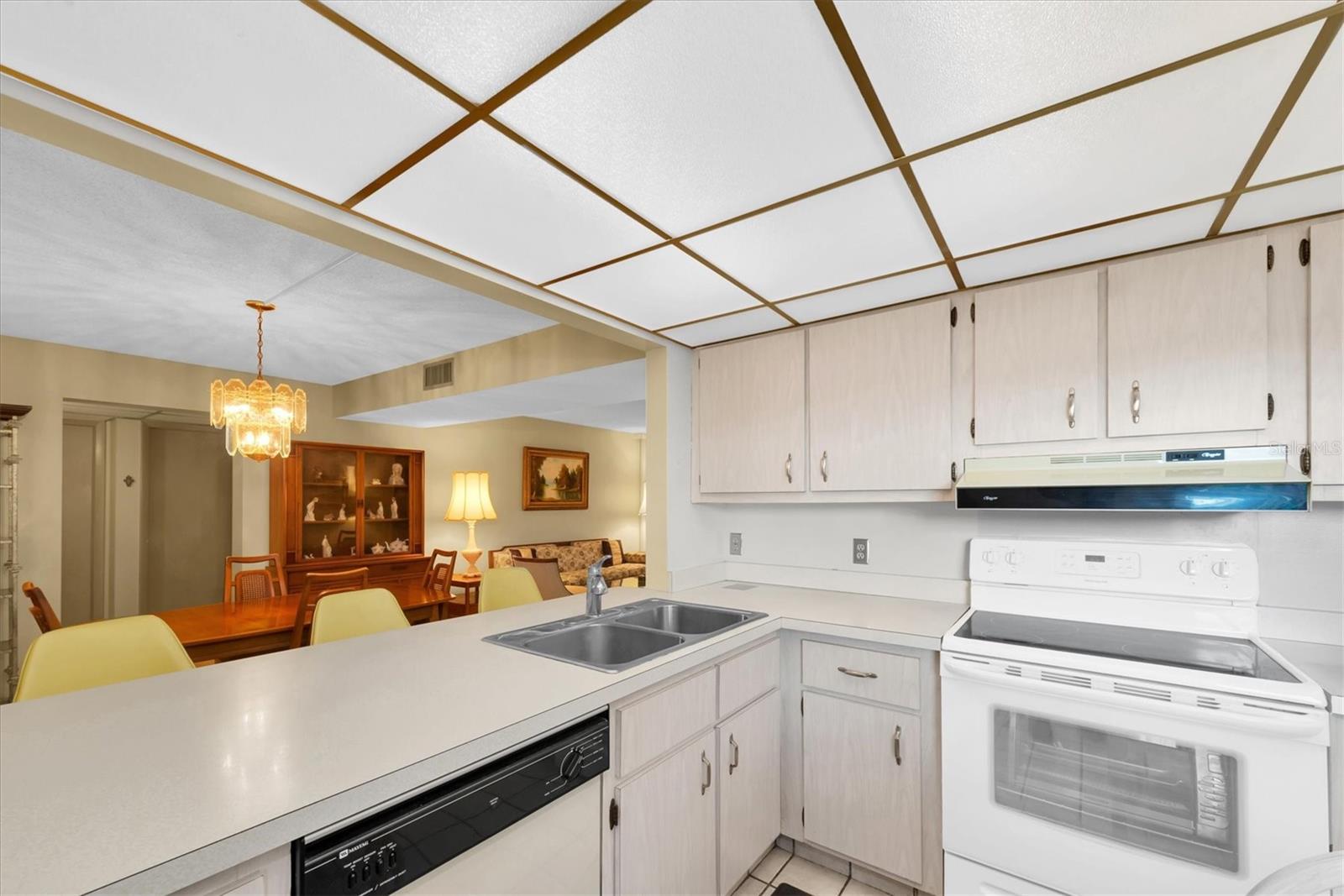 Image 14 of 46 For 12300 Vonn Road 4101