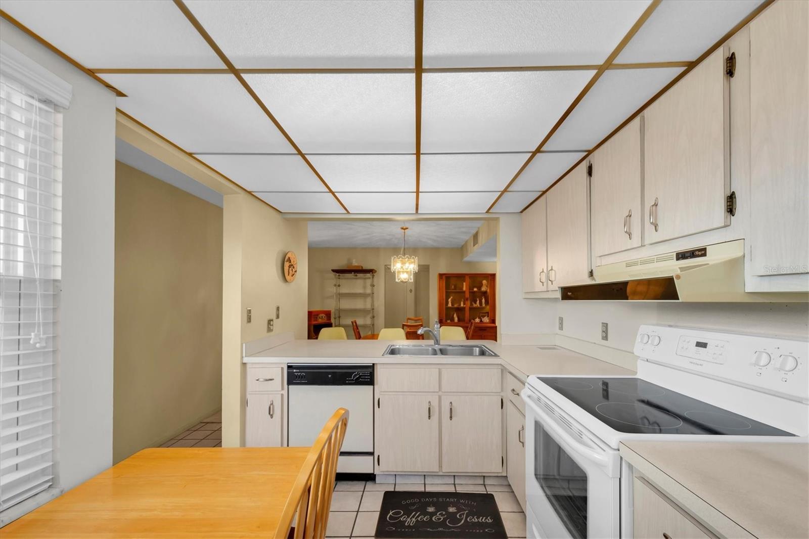 Image 15 of 46 For 12300 Vonn Road 4101