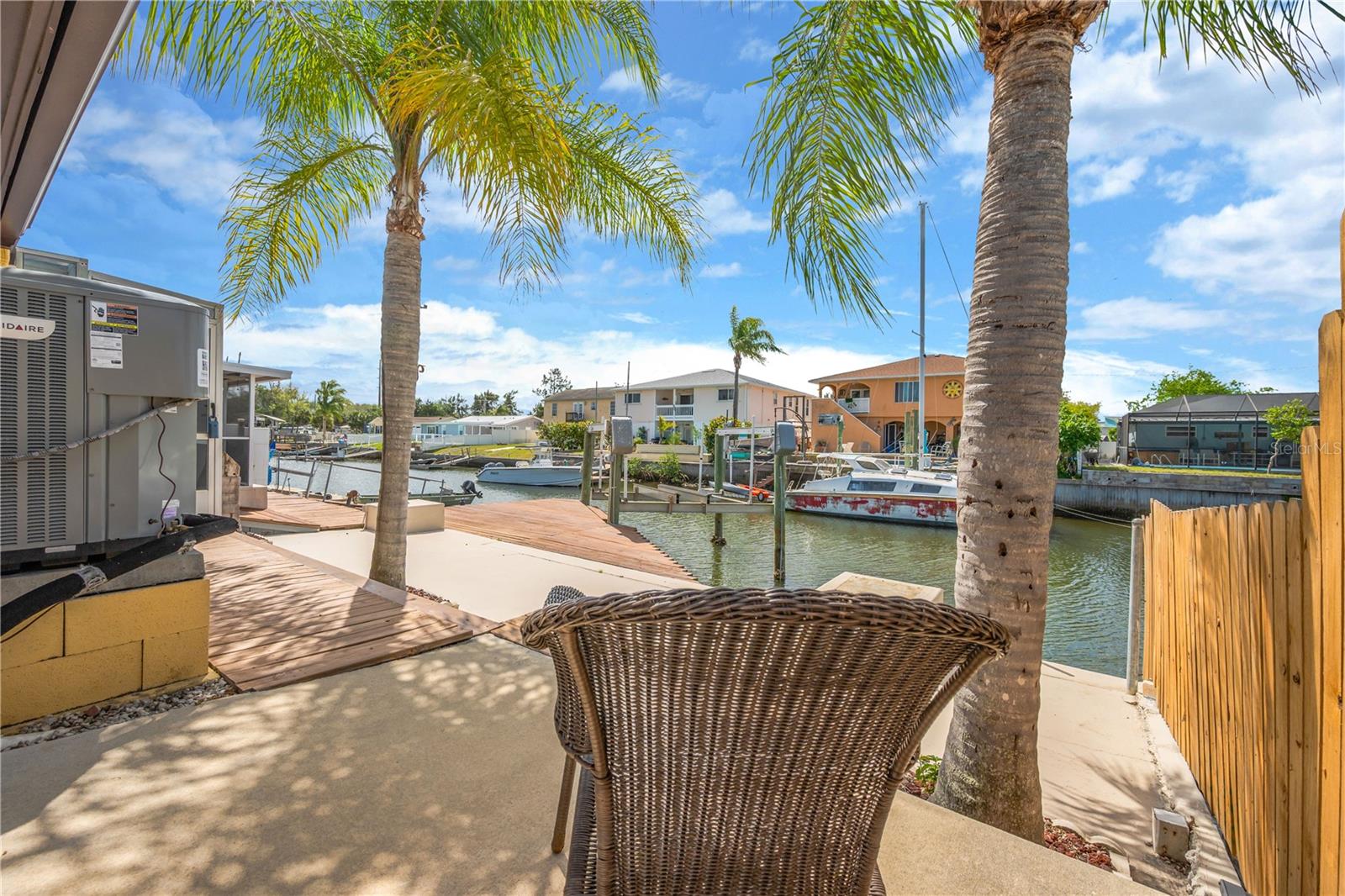 Image 21 of 65 For 7604 Hatteras Drive