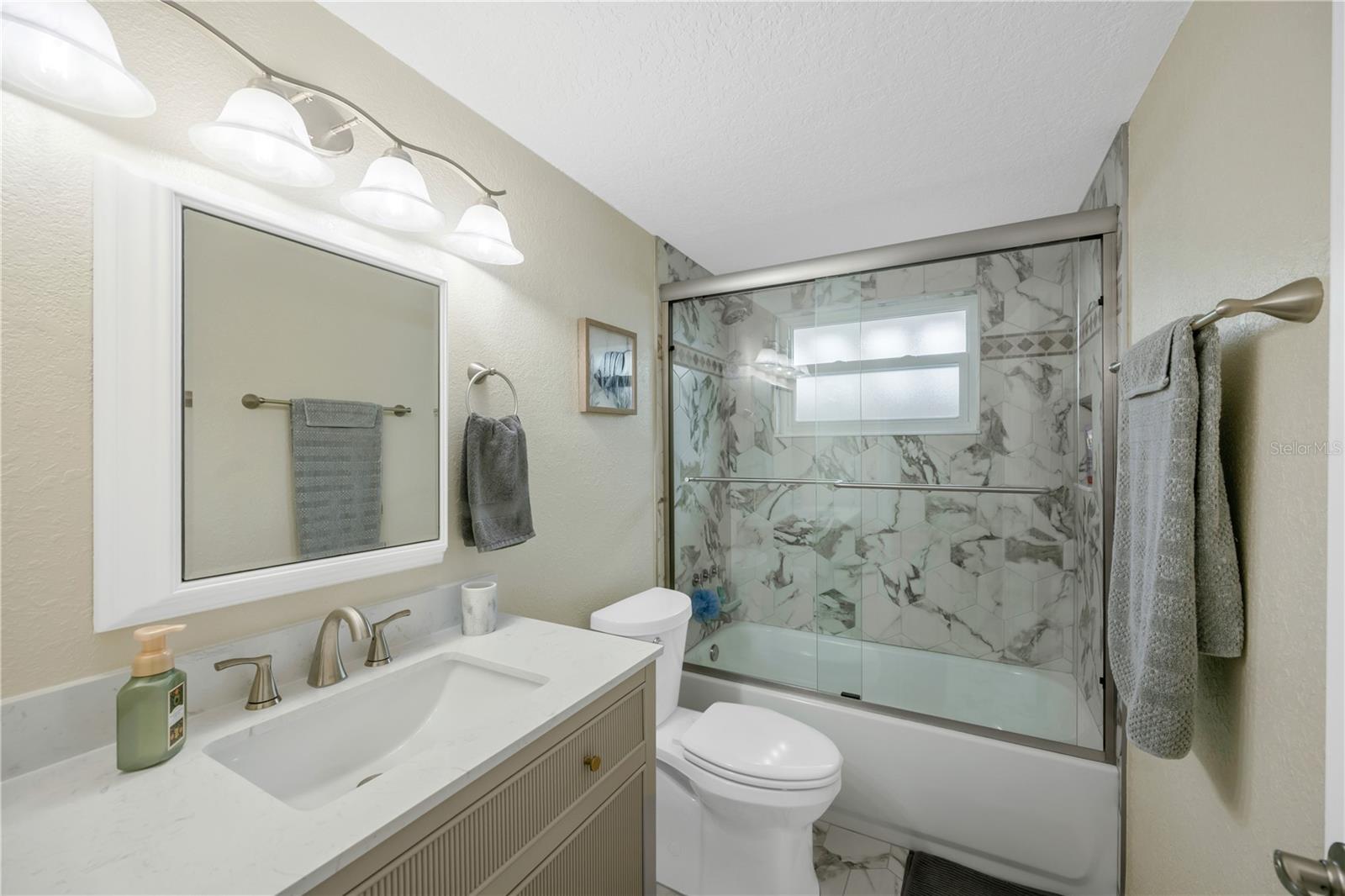 Image 38 of 65 For 7604 Hatteras Drive