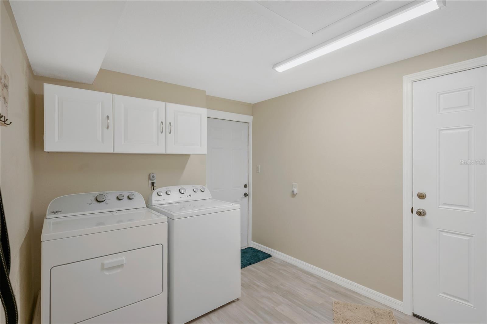 Image 42 of 65 For 7604 Hatteras Drive