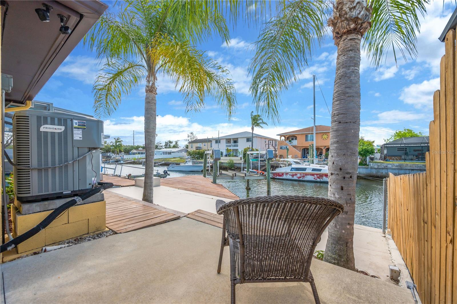 Image 9 of 65 For 7604 Hatteras Drive