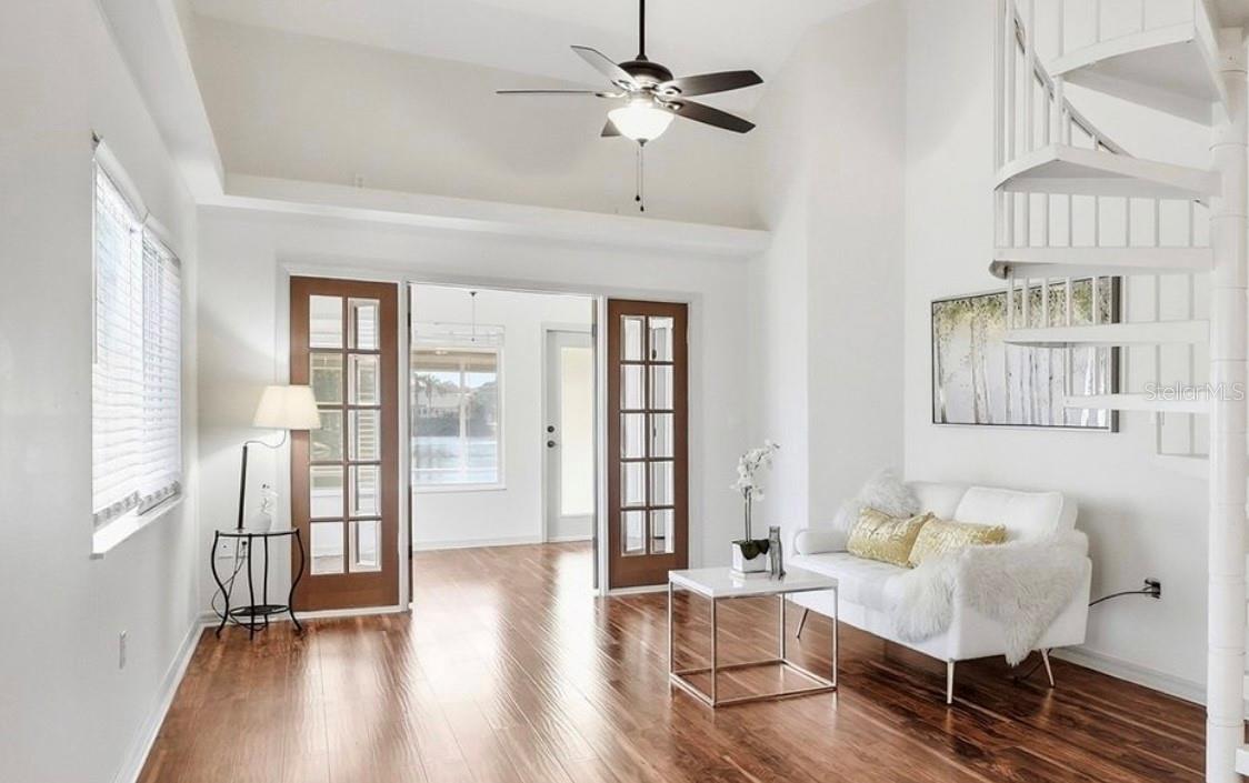 Image 15 of 33 For 13614 Lake Point Drive S