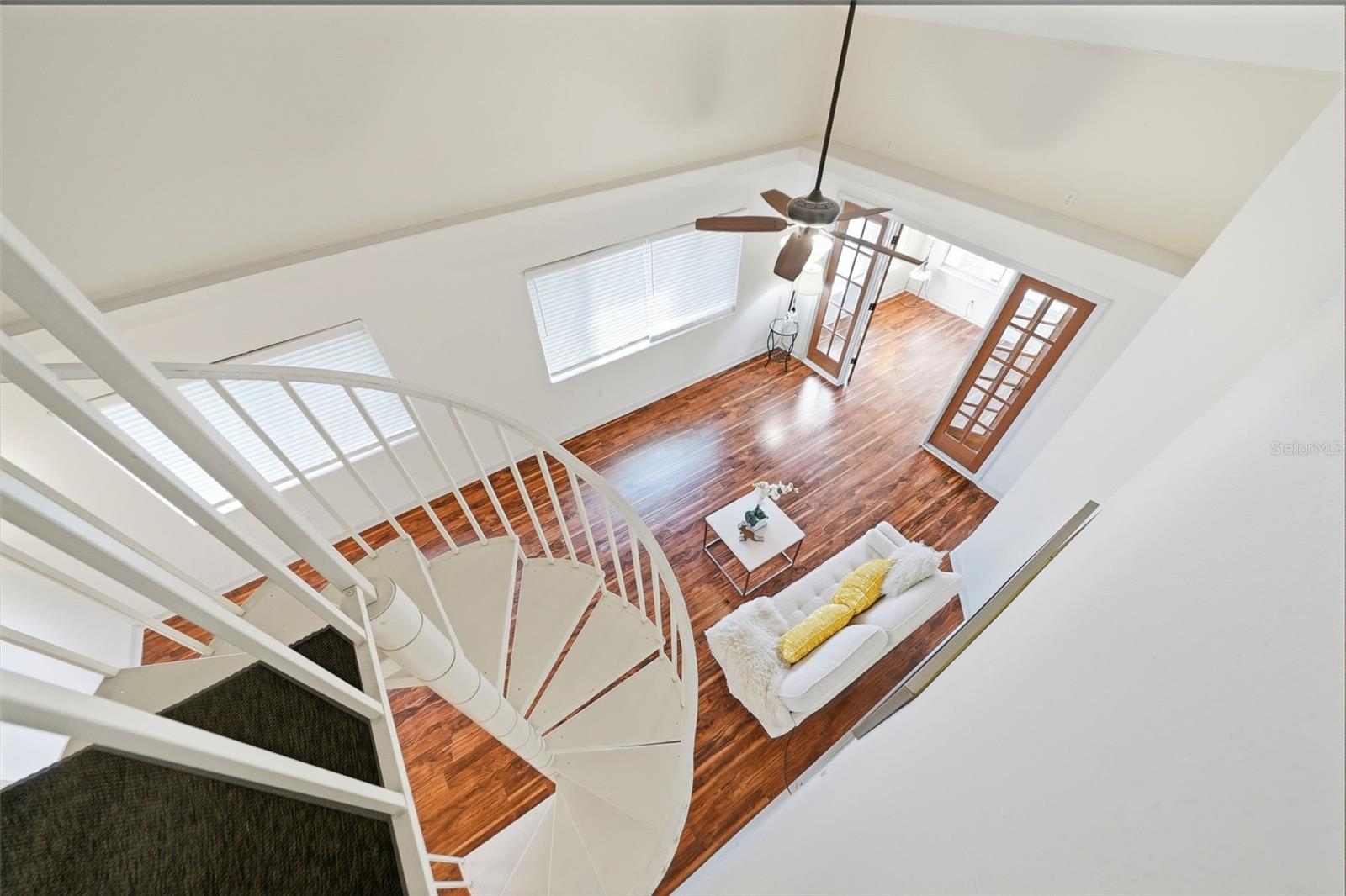 Image 16 of 33 For 13614 Lake Point Drive S