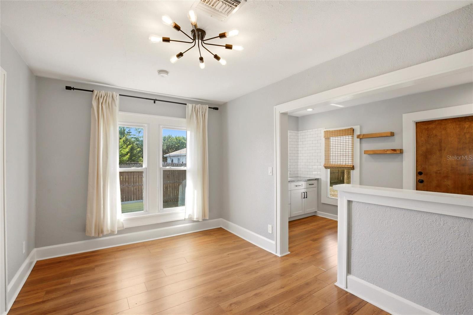 Image 11 of 33 For 4551 19th Avenue S