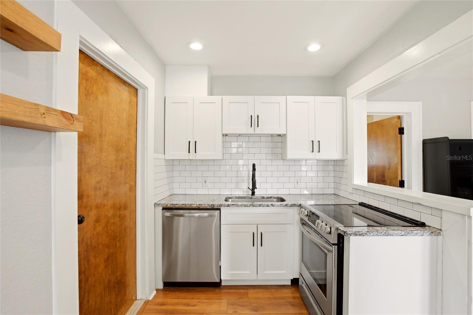 Image 17 of 33 For 4551 19th Avenue S