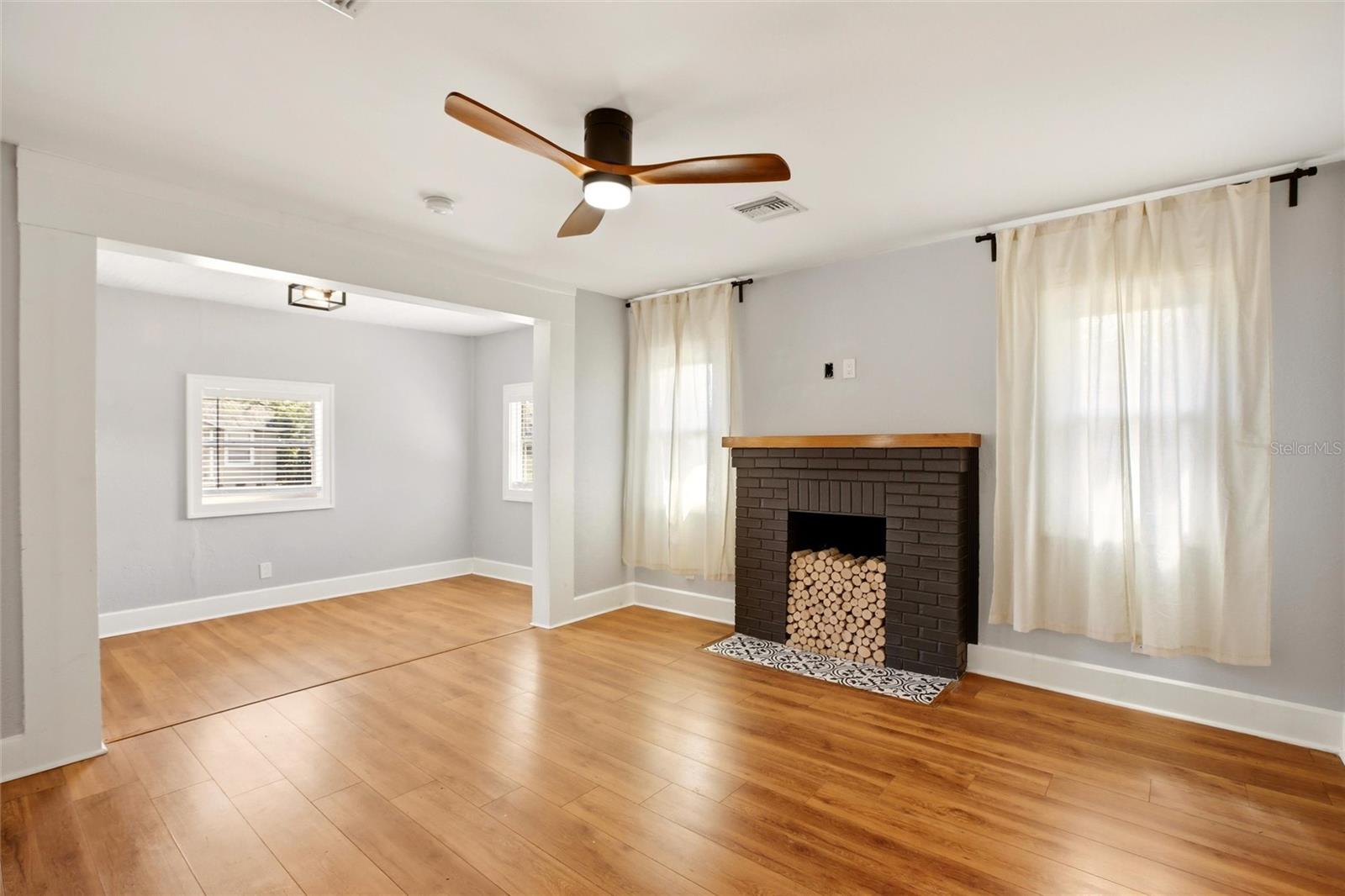Image 7 of 33 For 4551 19th Avenue S