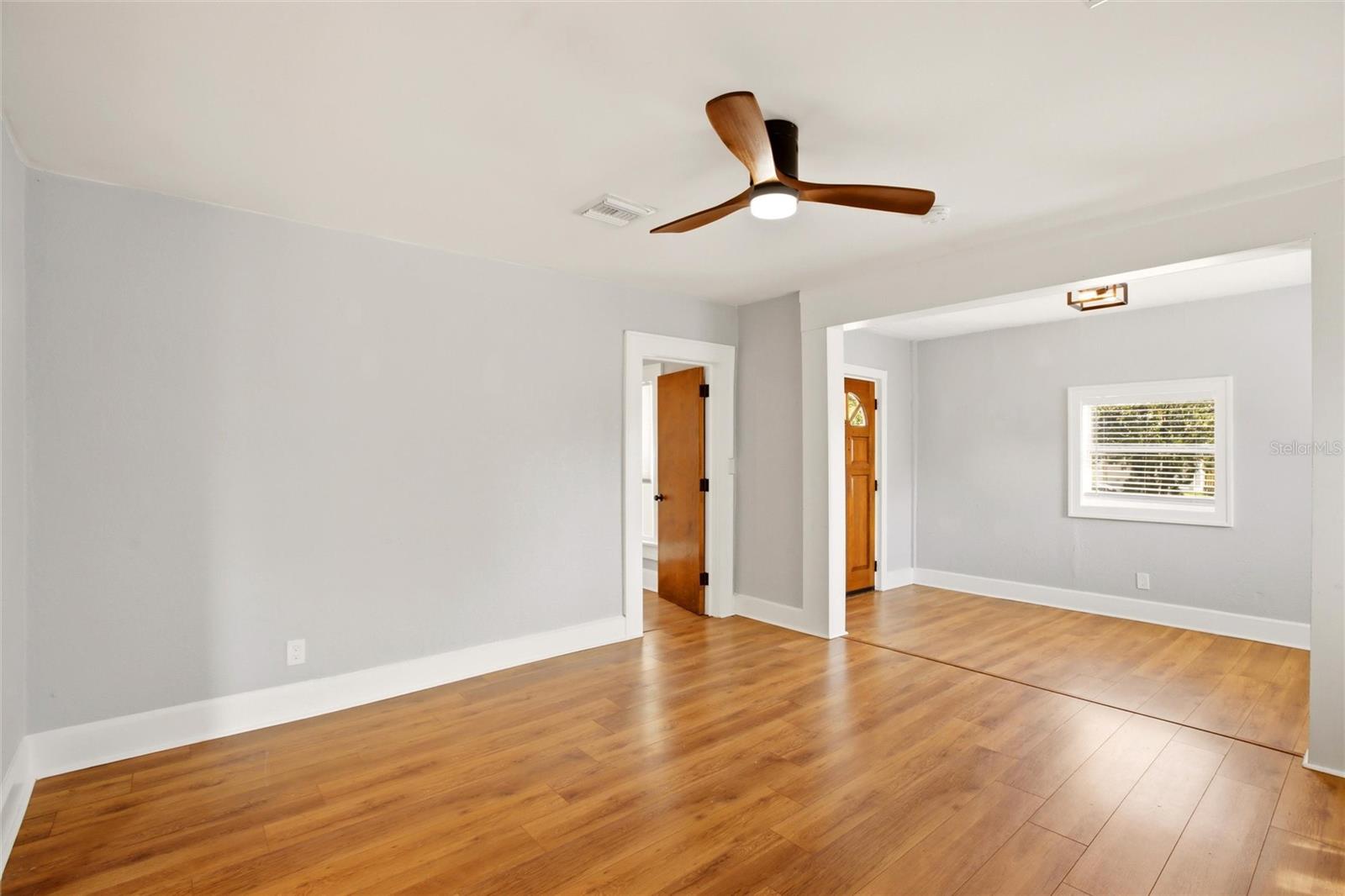 Image 9 of 33 For 4551 19th Avenue S