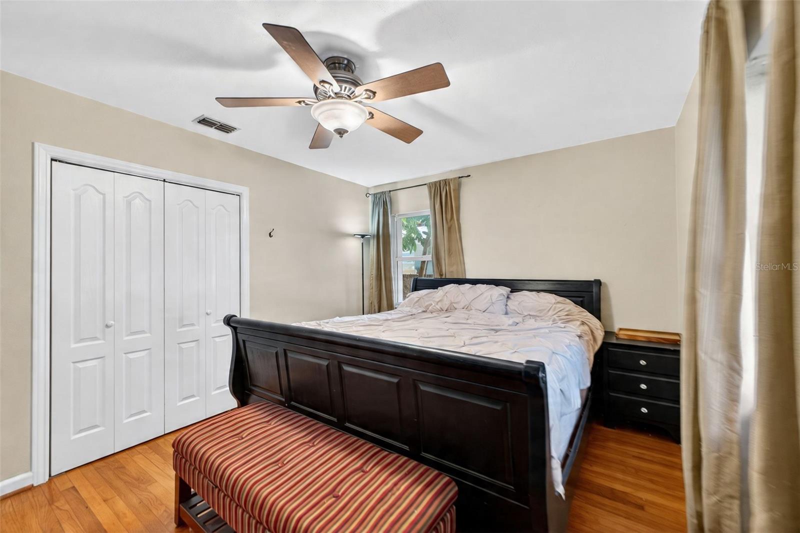 Image 20 of 38 For 114 Arcturas Avenue