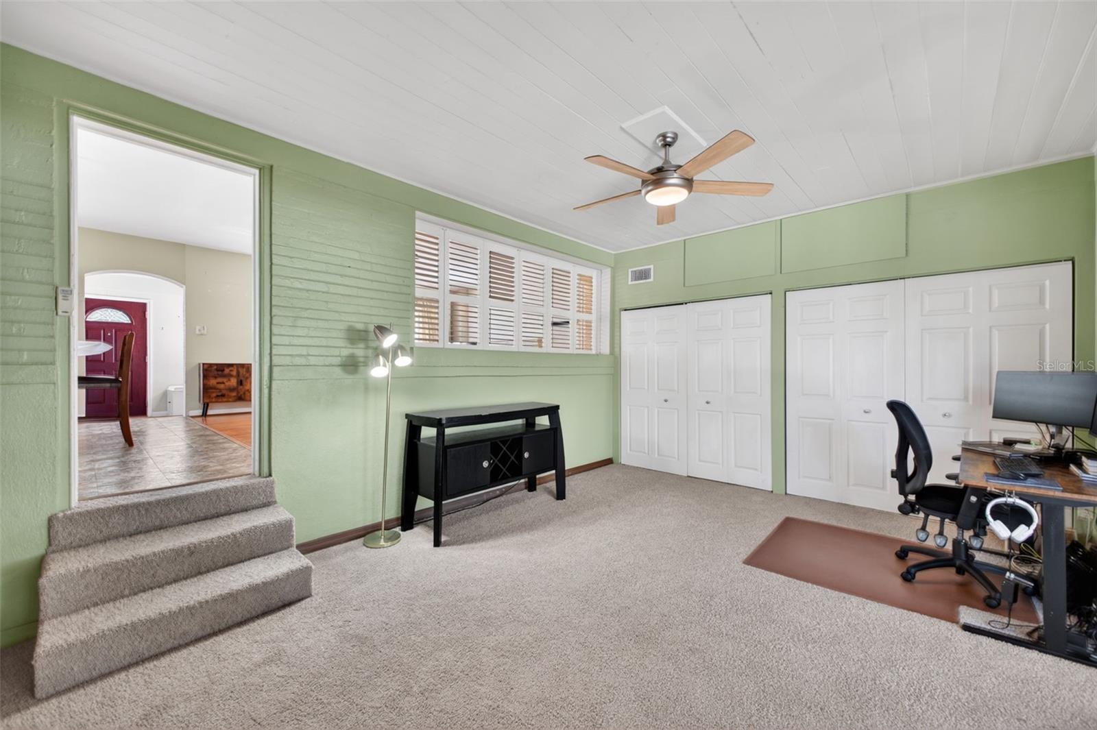 Image 23 of 38 For 114 Arcturas Avenue