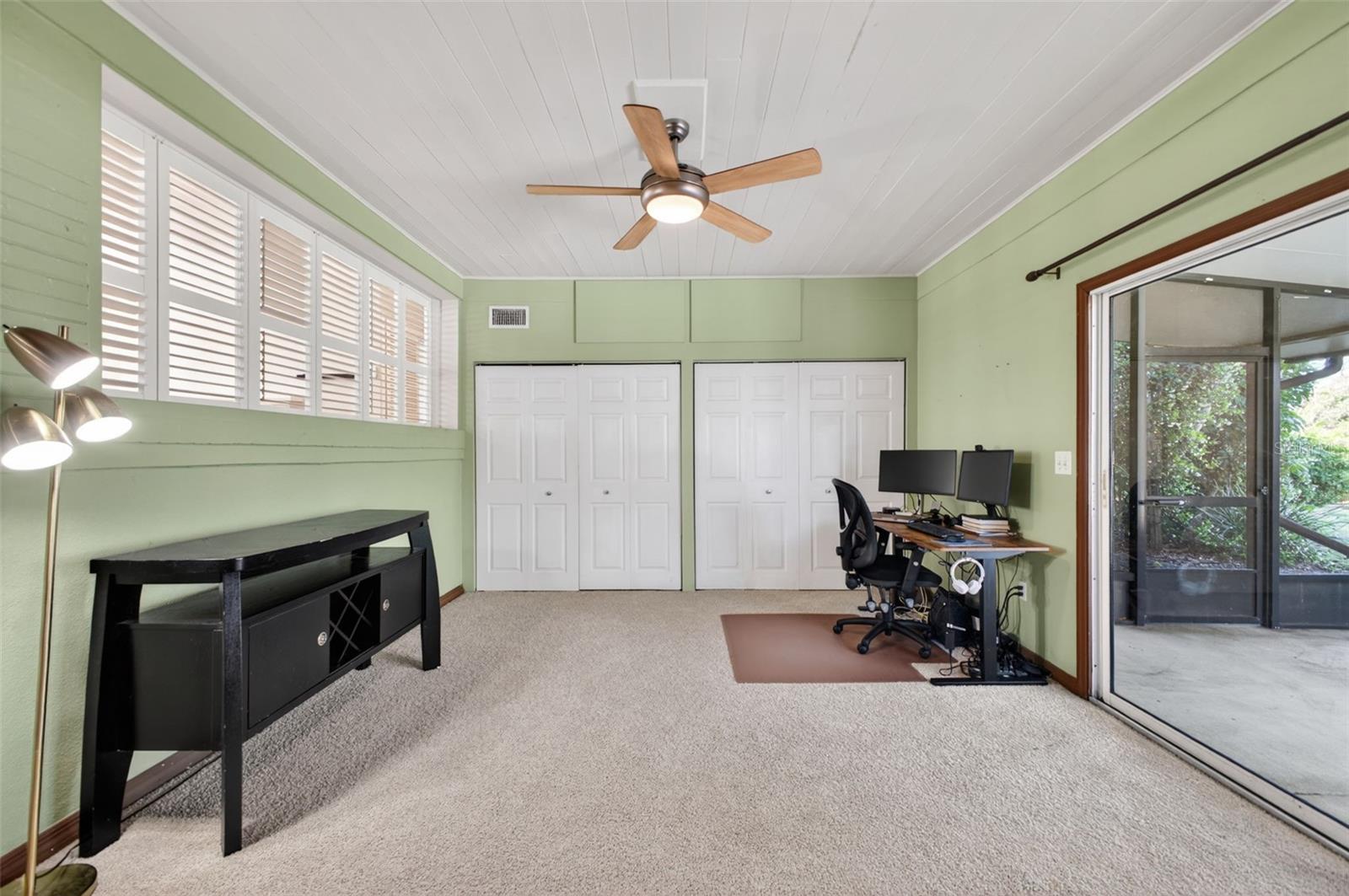 Image 26 of 38 For 114 Arcturas Avenue