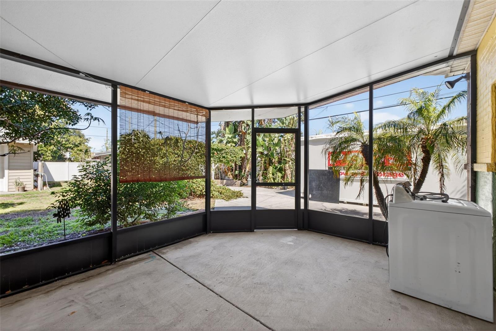 Image 28 of 38 For 114 Arcturas Avenue