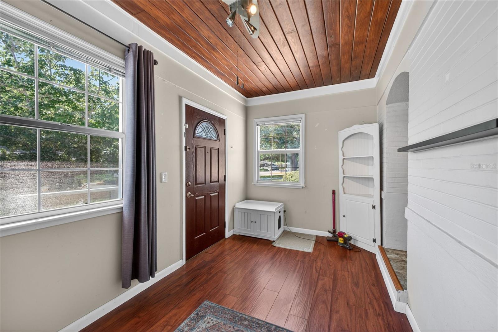 Image 9 of 38 For 114 Arcturas Avenue