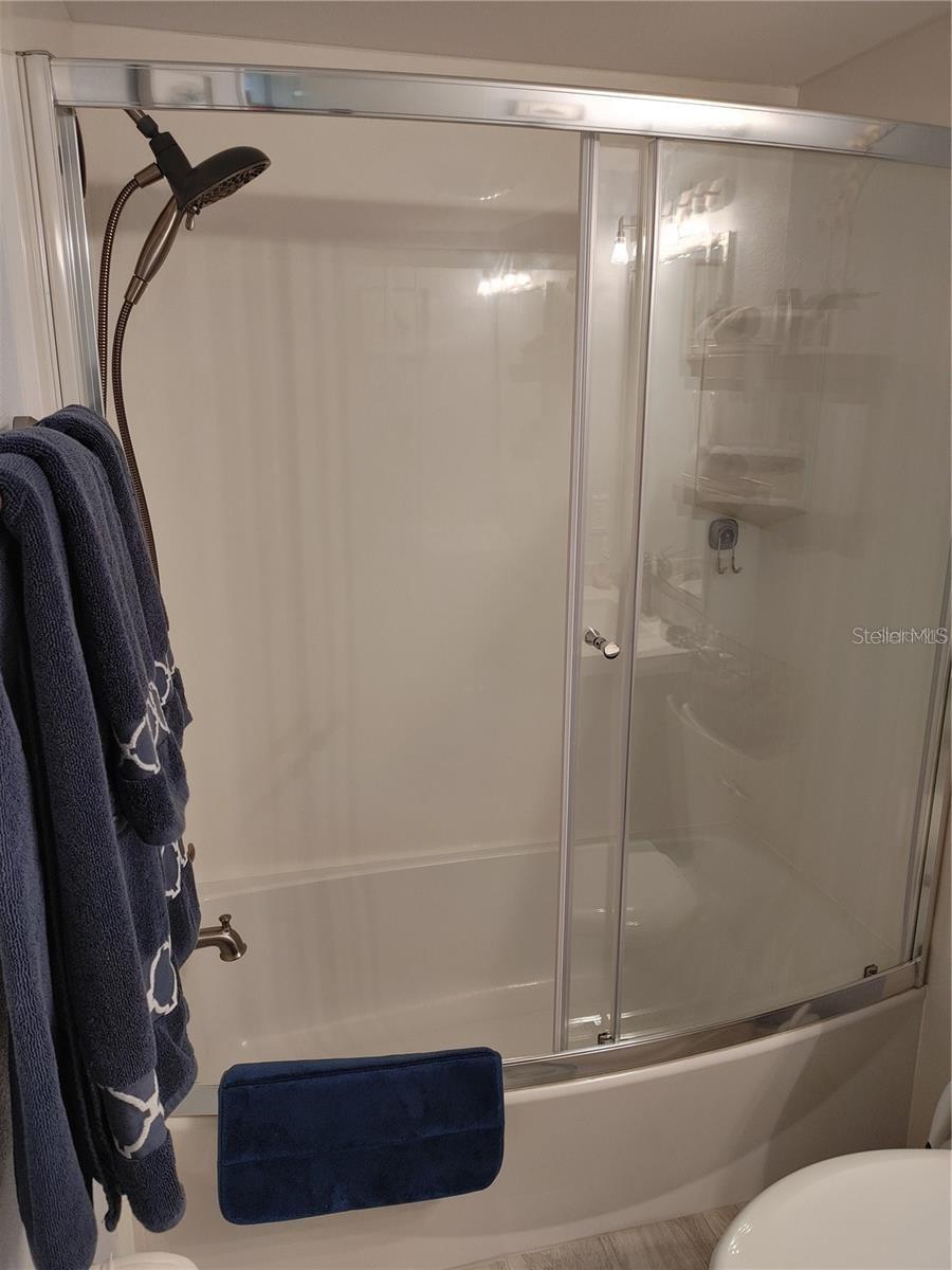 Image 12 of 14 For 1983 Abrico Drive H-13