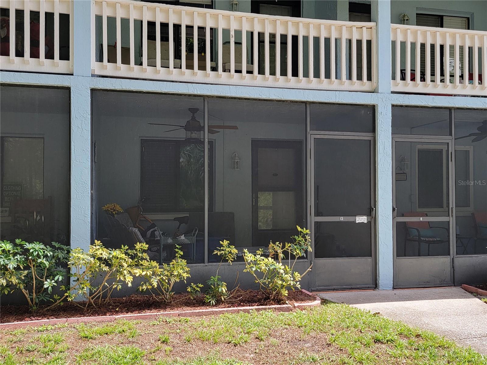 Image 4 of 14 For 1983 Abrico Drive H-13