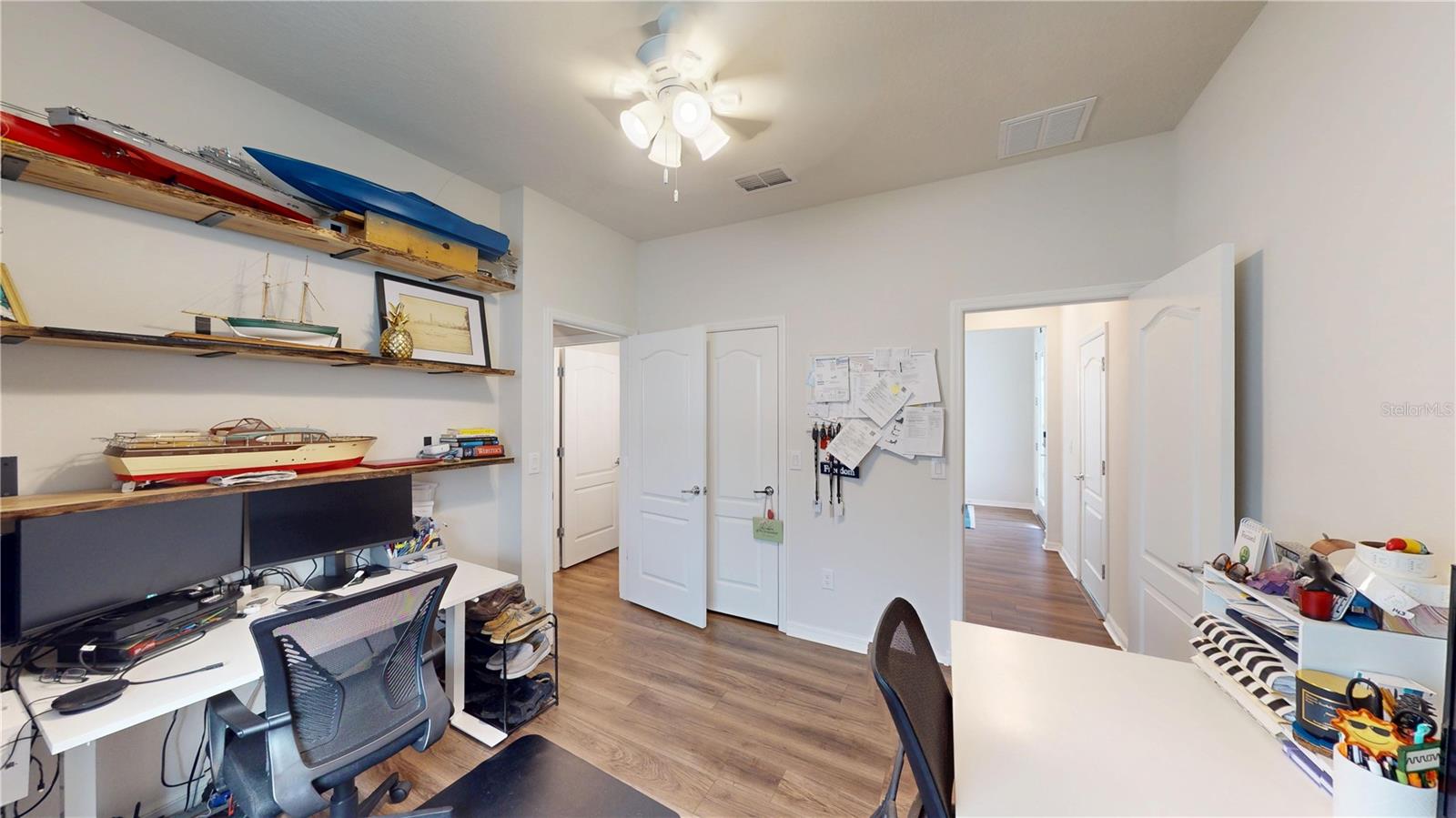 Image 17 of 93 For 18071 Fenders Way