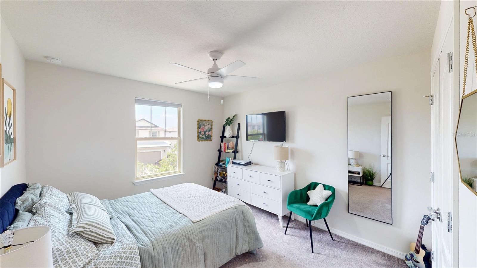 Image 36 of 93 For 18071 Fenders Way