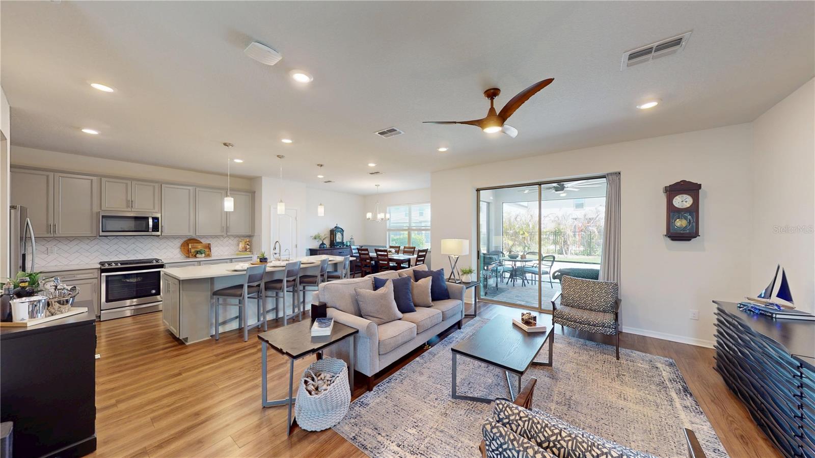 Image 5 of 93 For 18071 Fenders Way