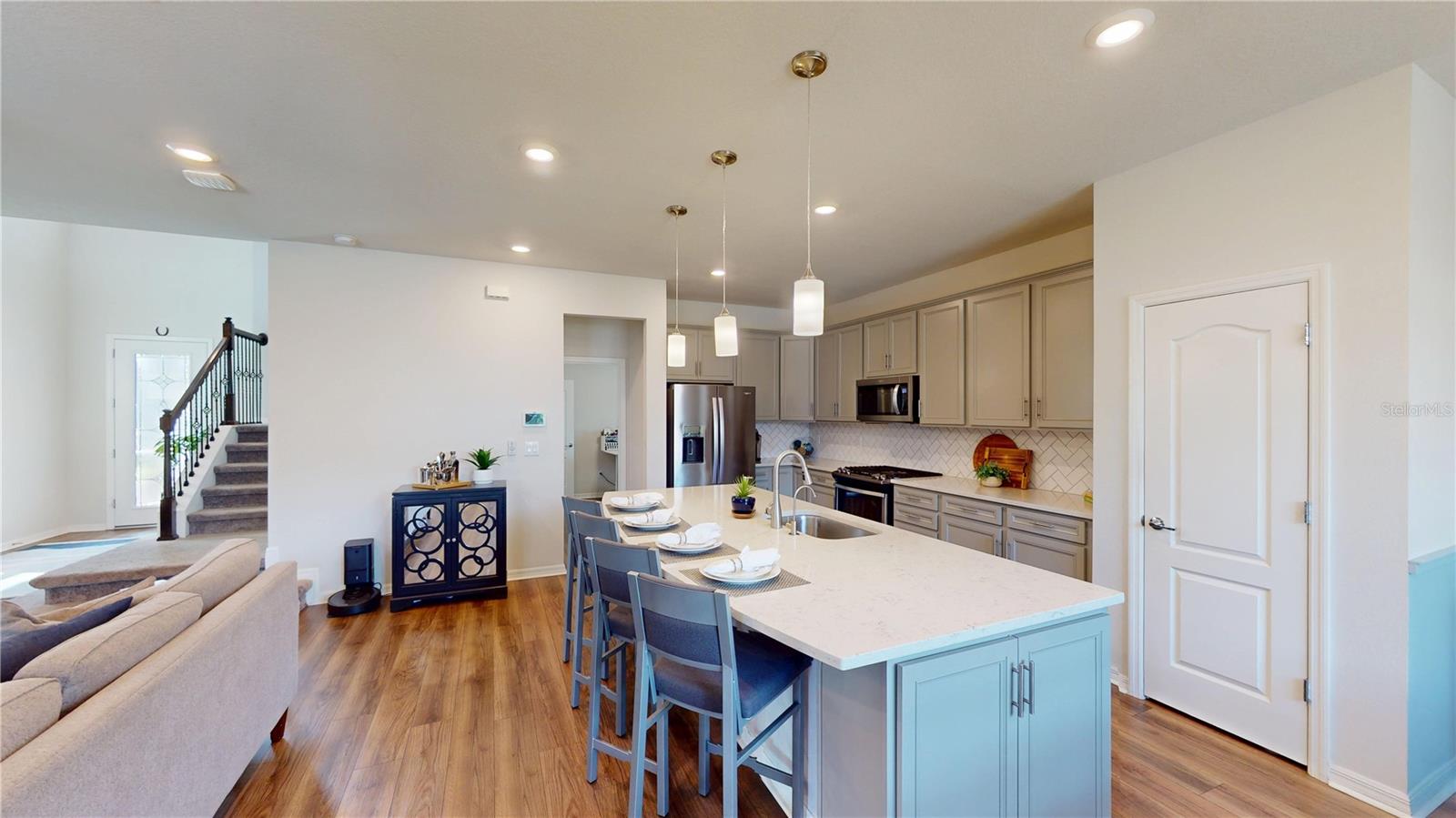 Image 8 of 93 For 18071 Fenders Way