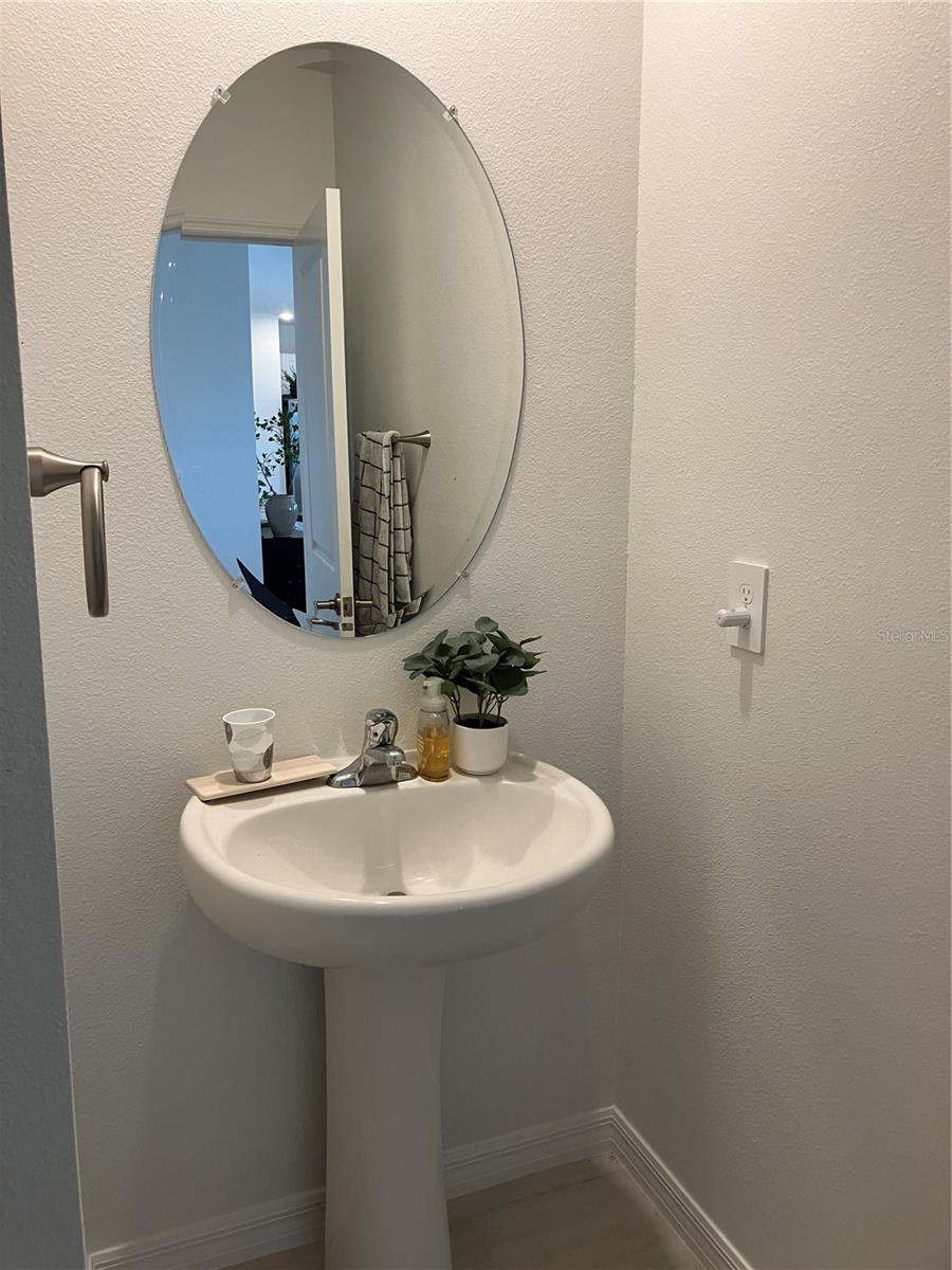 Image 25 of 51 For 13259 Palmerston Road