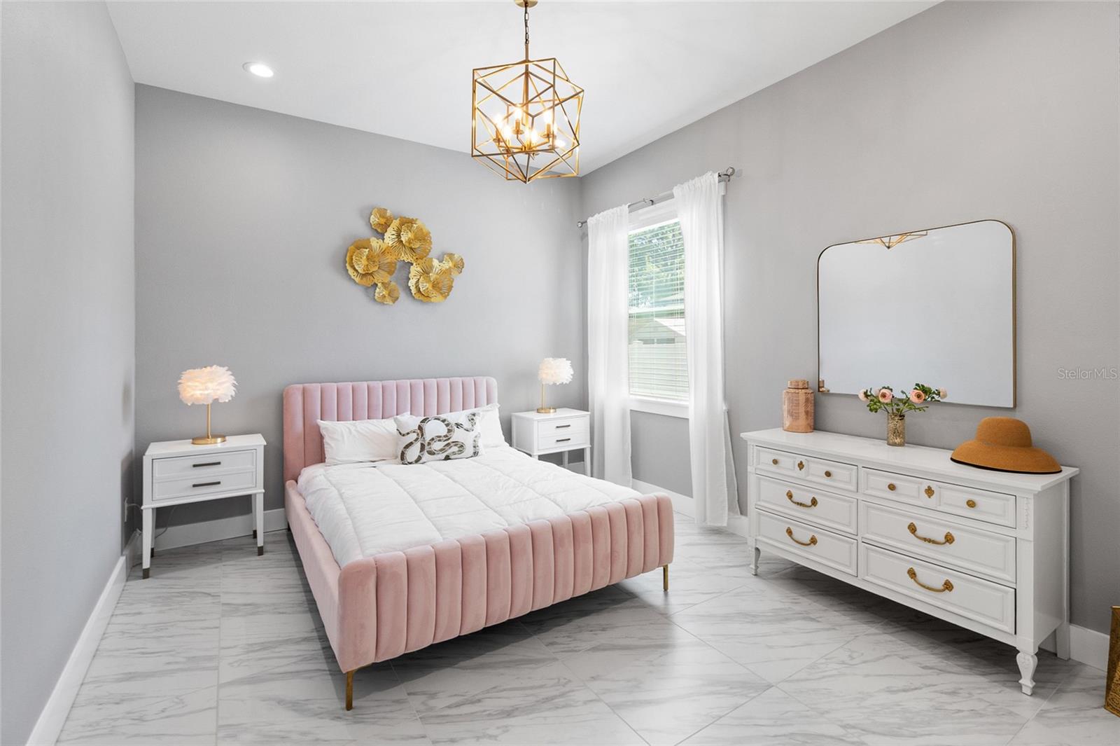 Image 19 of 50 For 122 Sligh Avenue