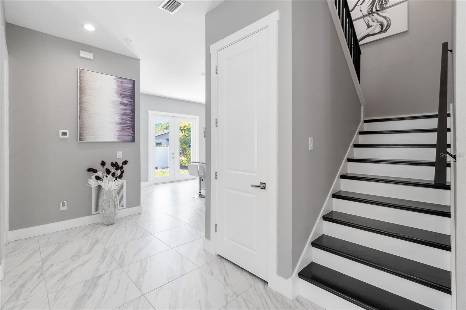 Image 26 of 50 For 122 Sligh Avenue