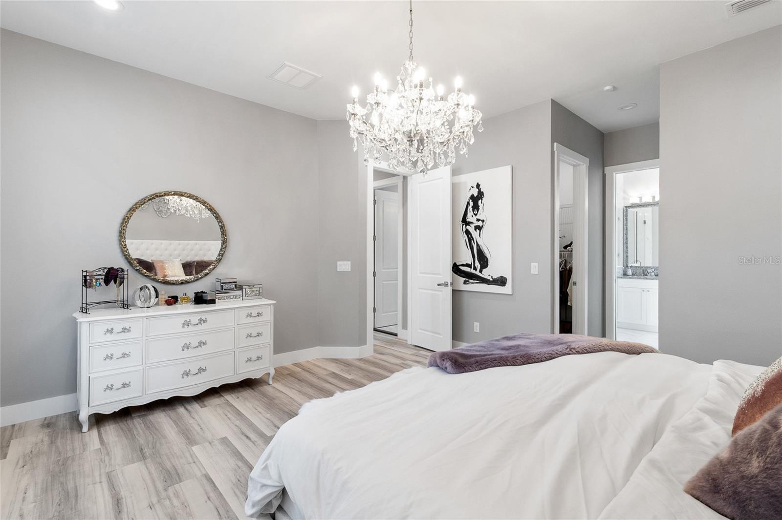 Image 35 of 50 For 122 Sligh Avenue