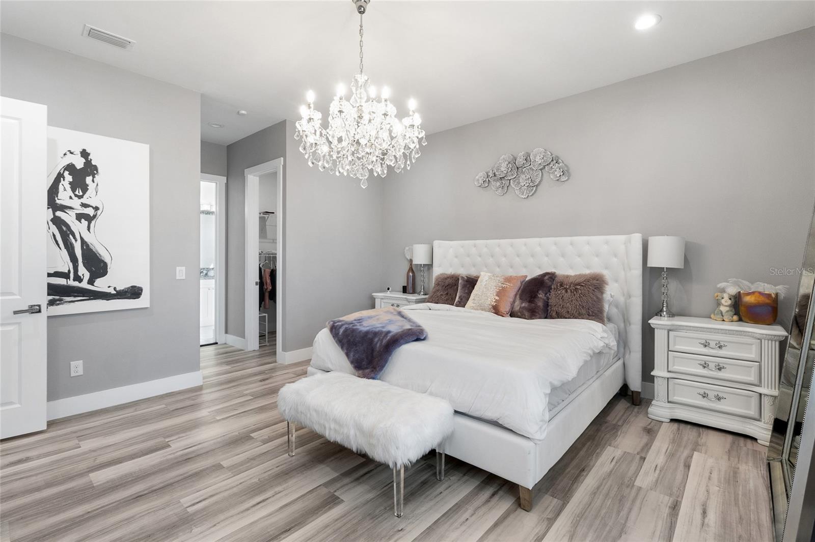 Image 37 of 50 For 122 Sligh Avenue