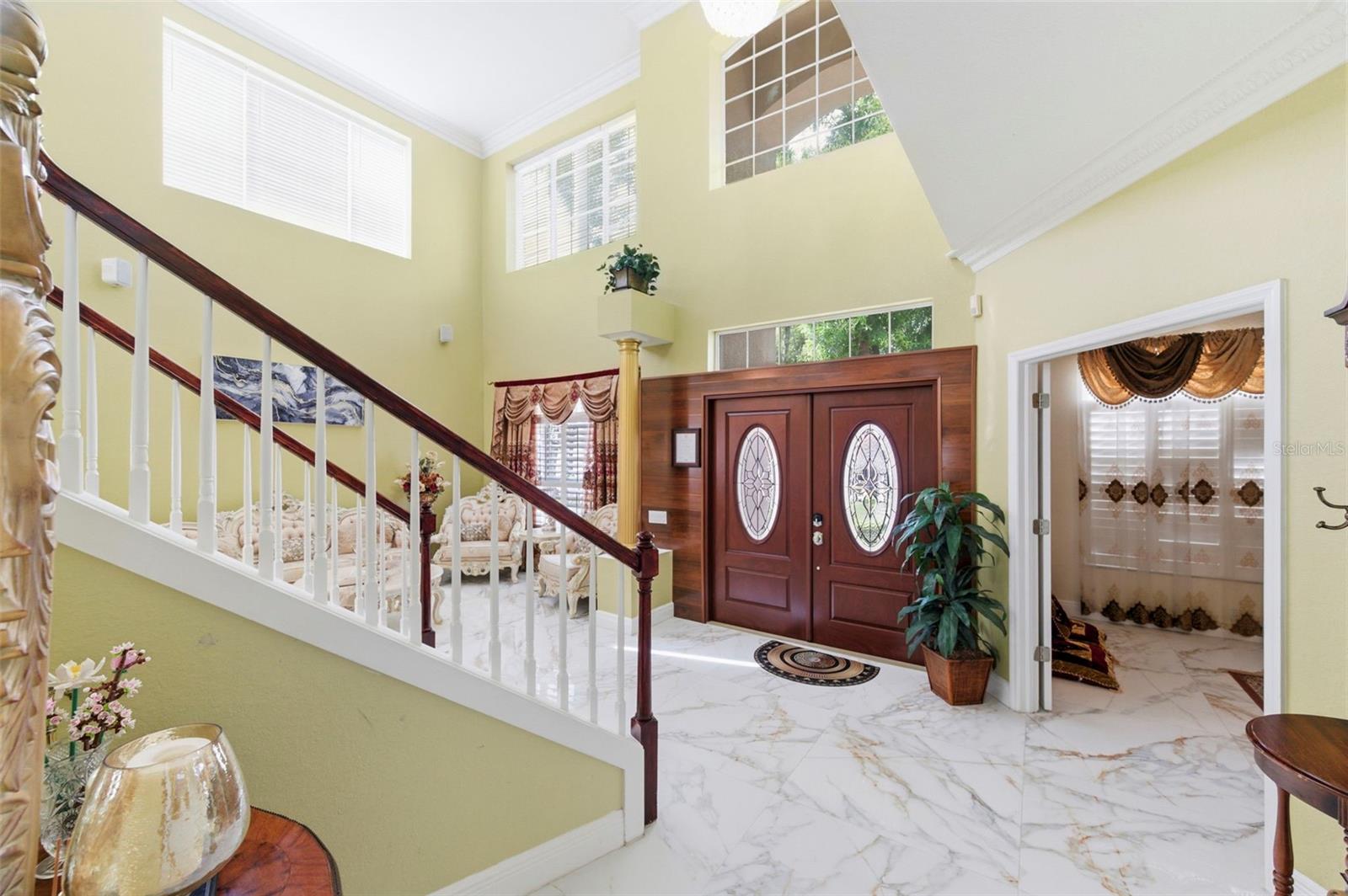 Image 10 of 100 For 9207 Meadow Lane Court