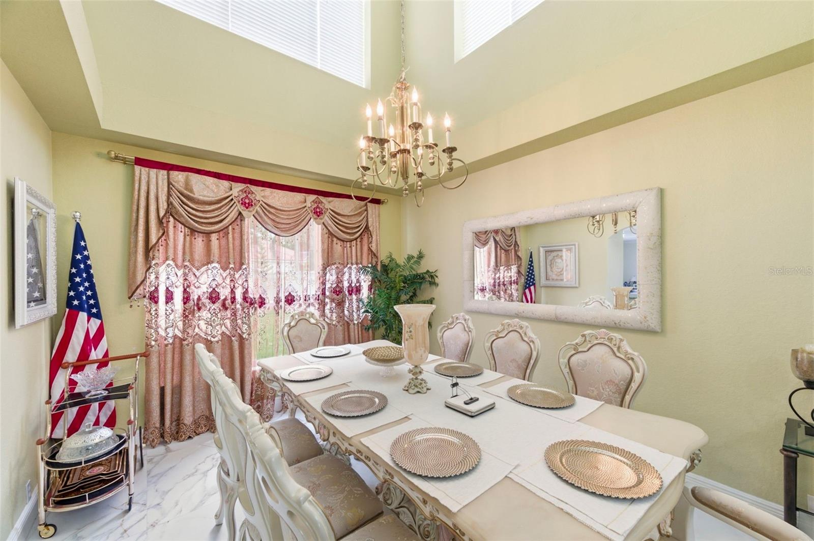 Image 18 of 100 For 9207 Meadow Lane Court