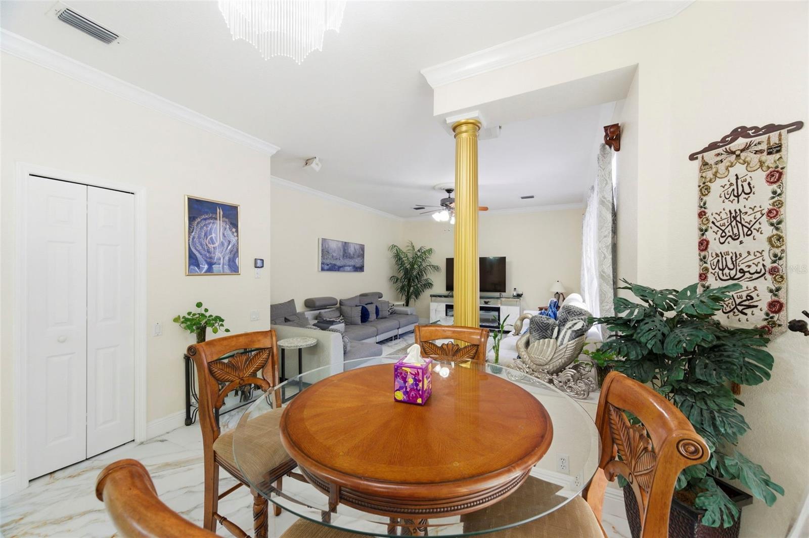 Image 26 of 100 For 9207 Meadow Lane Court