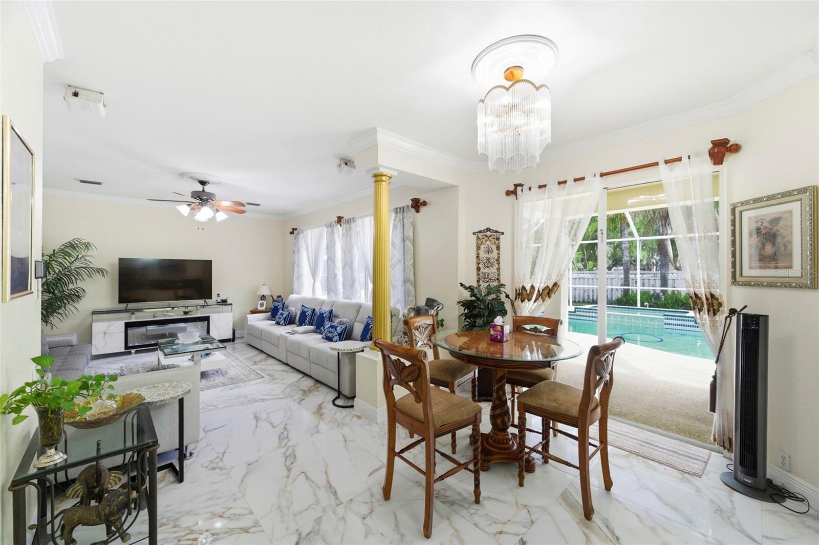 Image 27 of 100 For 9207 Meadow Lane Court