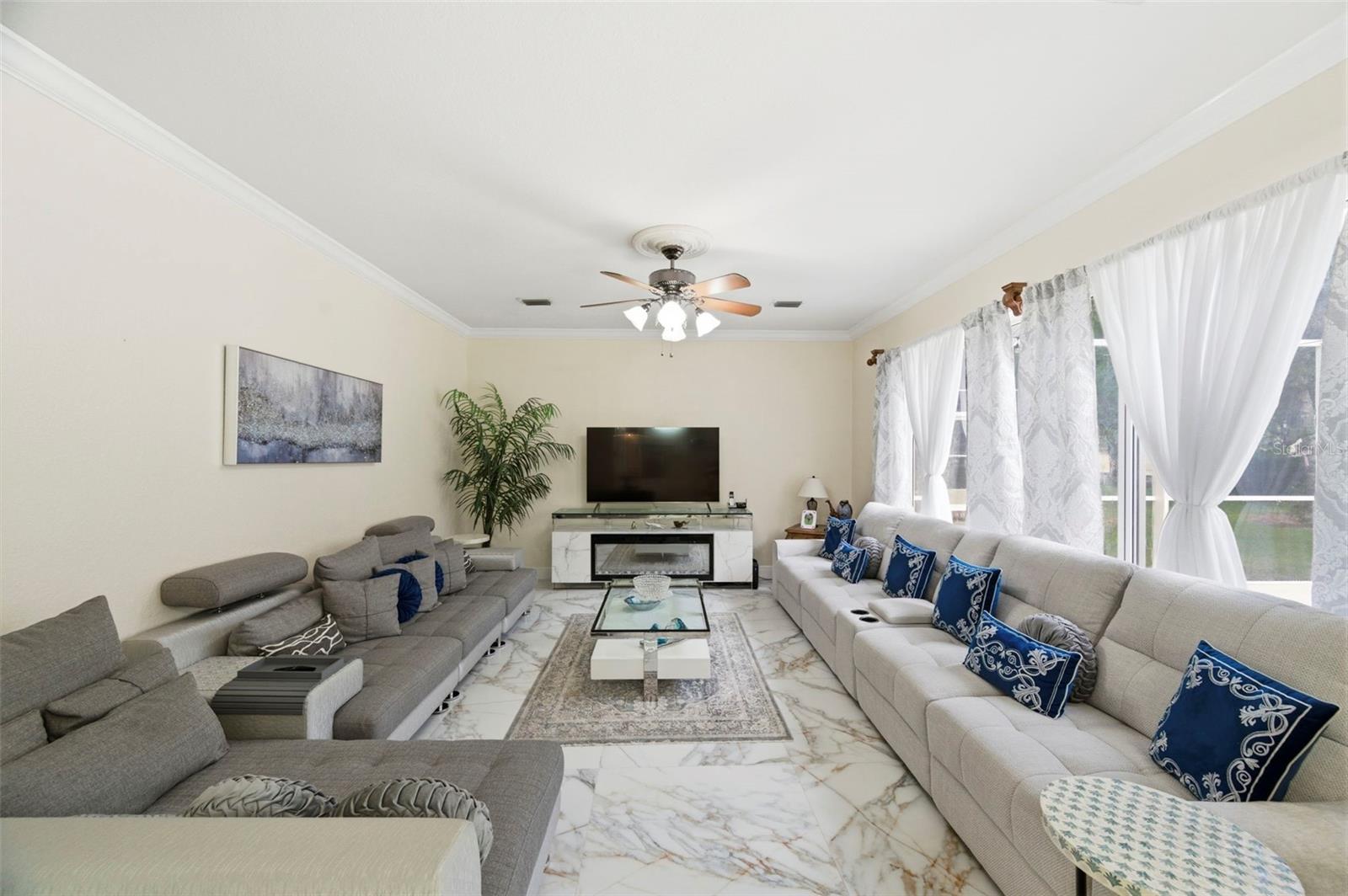 Image 29 of 100 For 9207 Meadow Lane Court