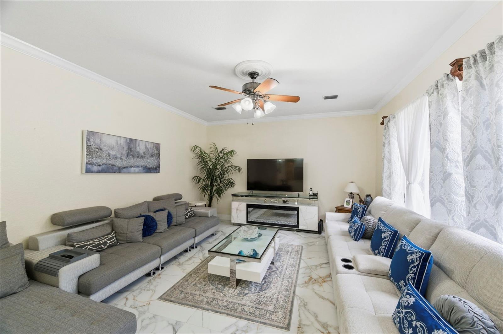 Image 30 of 100 For 9207 Meadow Lane Court