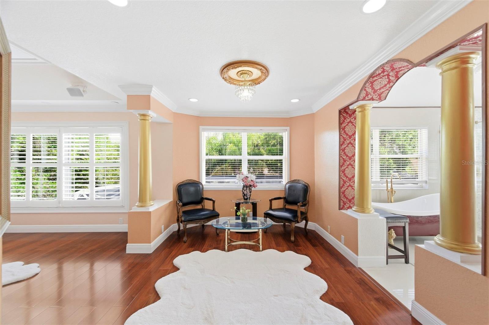 Image 40 of 100 For 9207 Meadow Lane Court