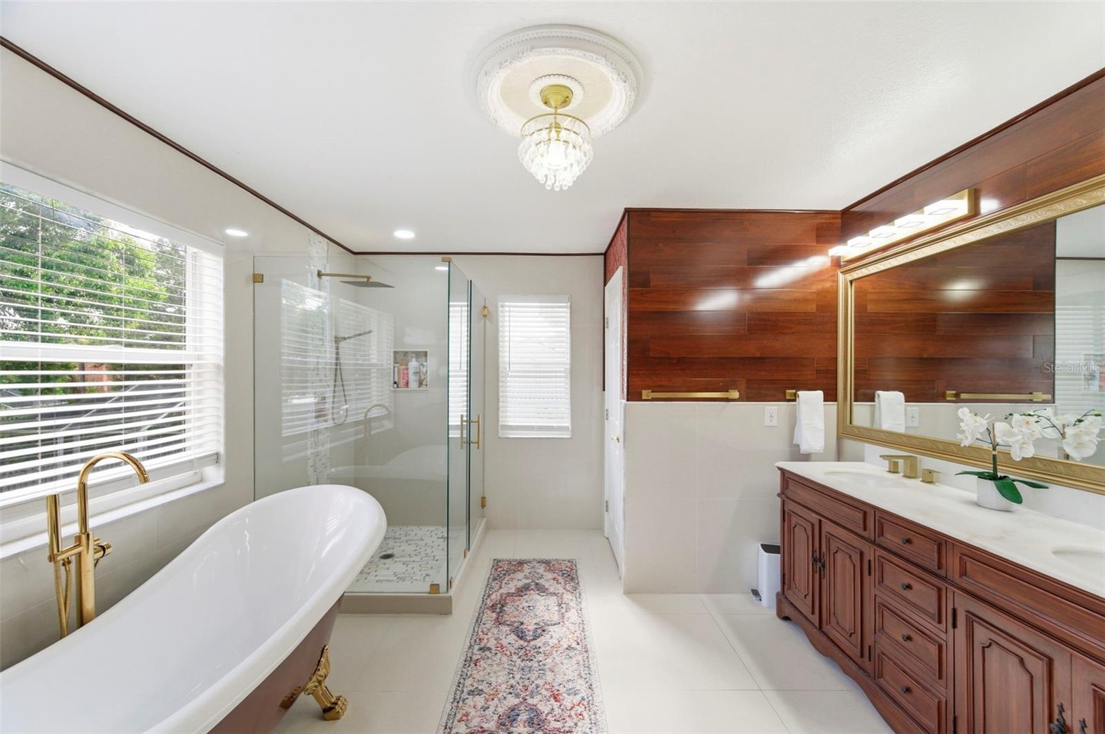 Image 49 of 100 For 9207 Meadow Lane Court