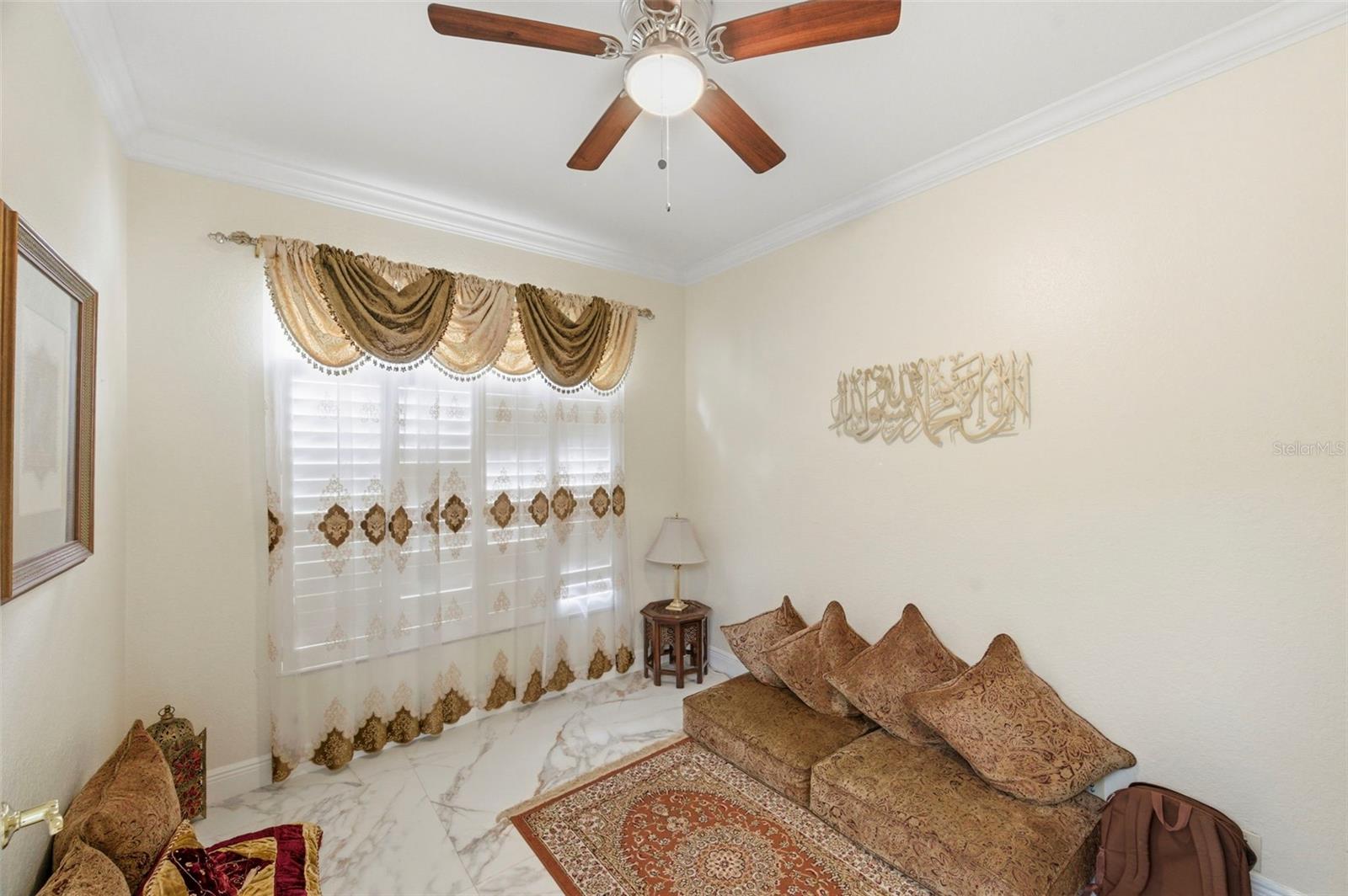 Image 6 of 100 For 9207 Meadow Lane Court