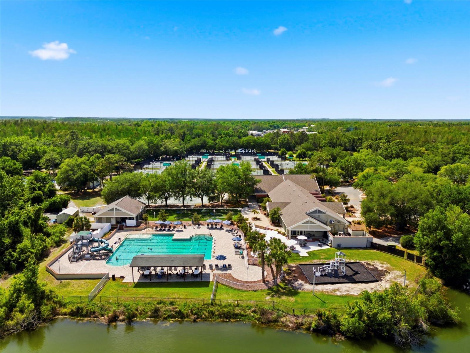 Image 77 of 100 For 9207 Meadow Lane Court