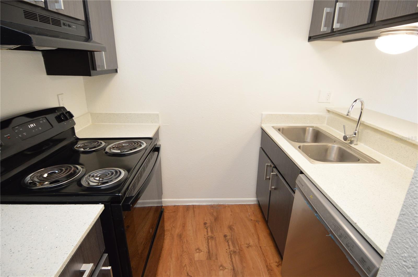 Image 13 of 58 For 8425 Cerro Circle 163