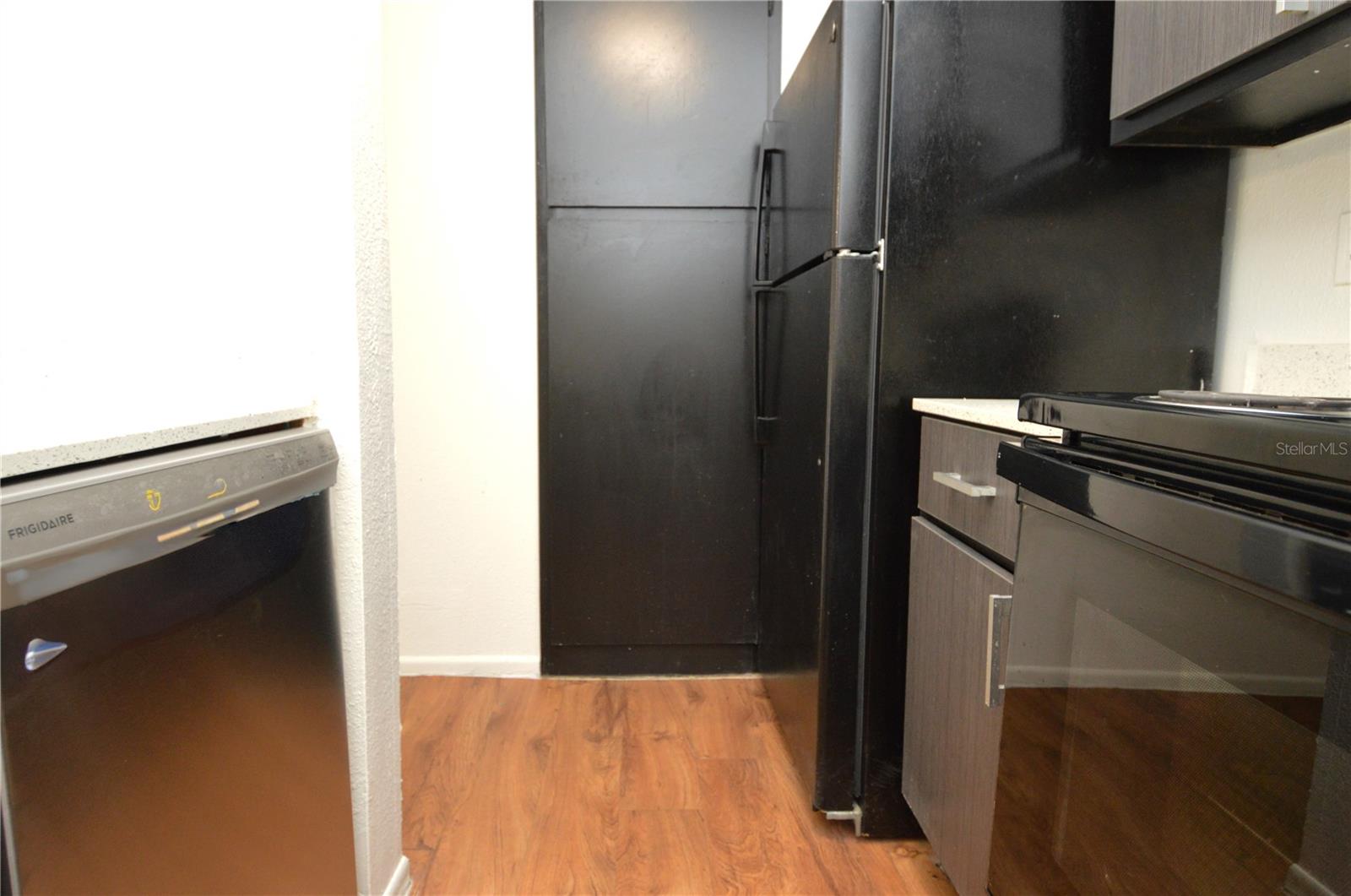 Image 16 of 58 For 8425 Cerro Circle 163