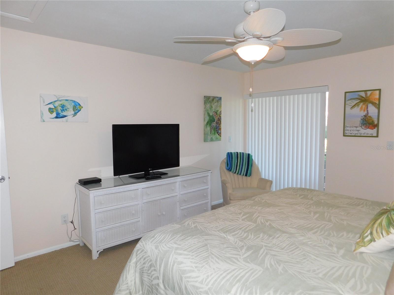 Image 14 of 32 For 40 Dale Place