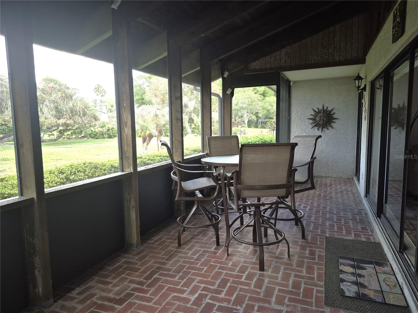 Image 23 of 32 For 40 Dale Place